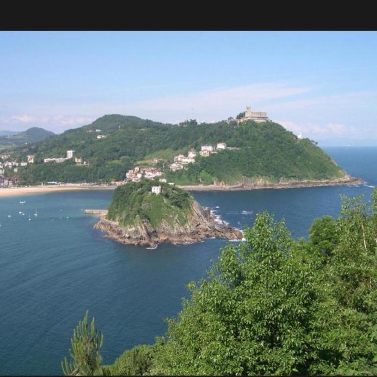 GROS ZURRIOLA BEACH WIFI TERRACE PARKING 20E night - Apartamento de 3 dormitorios - 12