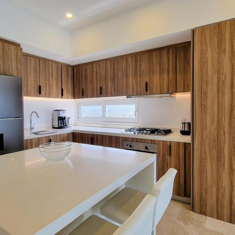 Amazing Beachfront 1BR/2Bath including Breakfast - One-Bedroom Apartment - 8