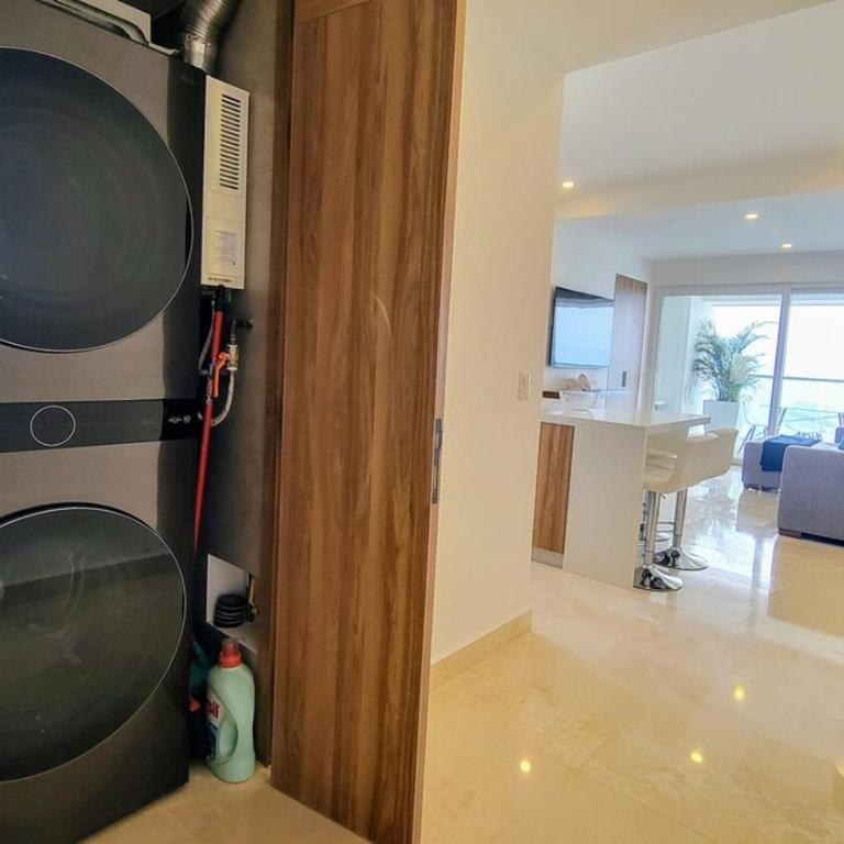 Amazing Beachfront 1BR/2Bath including Breakfast - One-Bedroom Apartment - 24