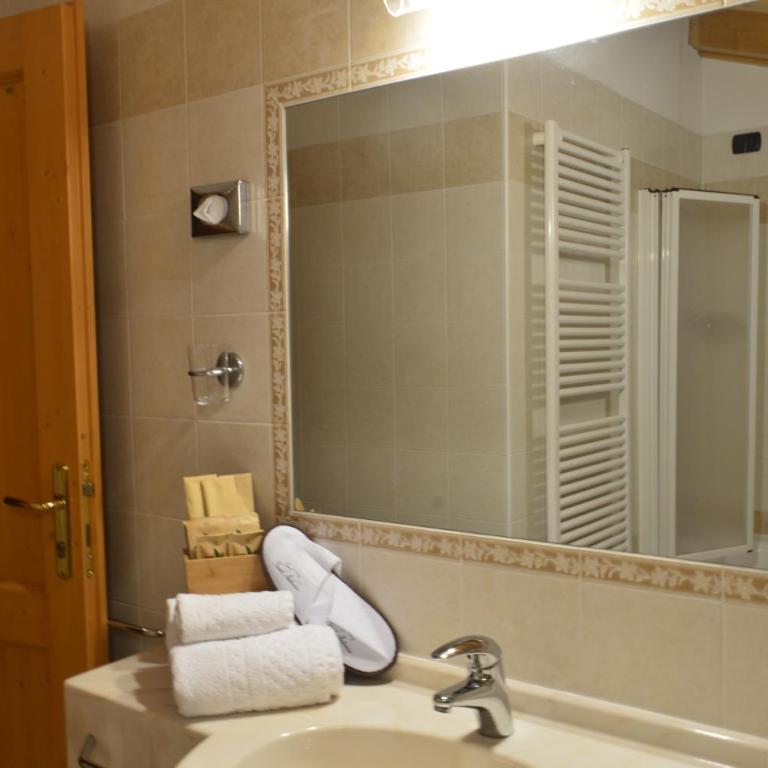 Hotel Garnì Sant'Antonio con Spa - Camera Matrimoniale/Doppia con Letti Singoli con Balcone - 6