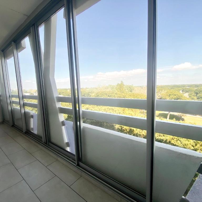 LA GRANDE MOTTE – T2 VUE MER ET PINÈDE – 4 PERSONNES – PARKING PRIVATIF - One-Bedroom Apartment with View - 14