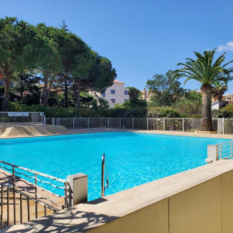 LA MIOUGRANO T3 etat neuf 5-6p, climatise, 300m de la - Appartamento con Vista e Balcone - 9