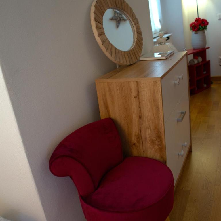 PortaTorre Suite, a Charming apartment in the Heart of Como, Free Private Parking, Air Conditioning - Appartamento Loft con 1 Camera da Letto - 6