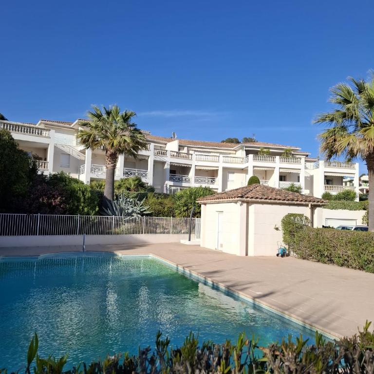 T2 RDJ La Louvière Saint Raphaël front de mer - Appartamento con 1 Camera da Letto - 1