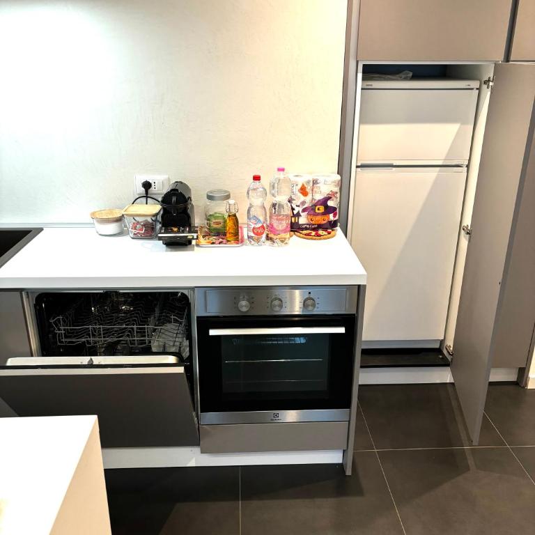 FabFour - Piazza Fontana - Appartamento con 2 Camere da Letto - 6