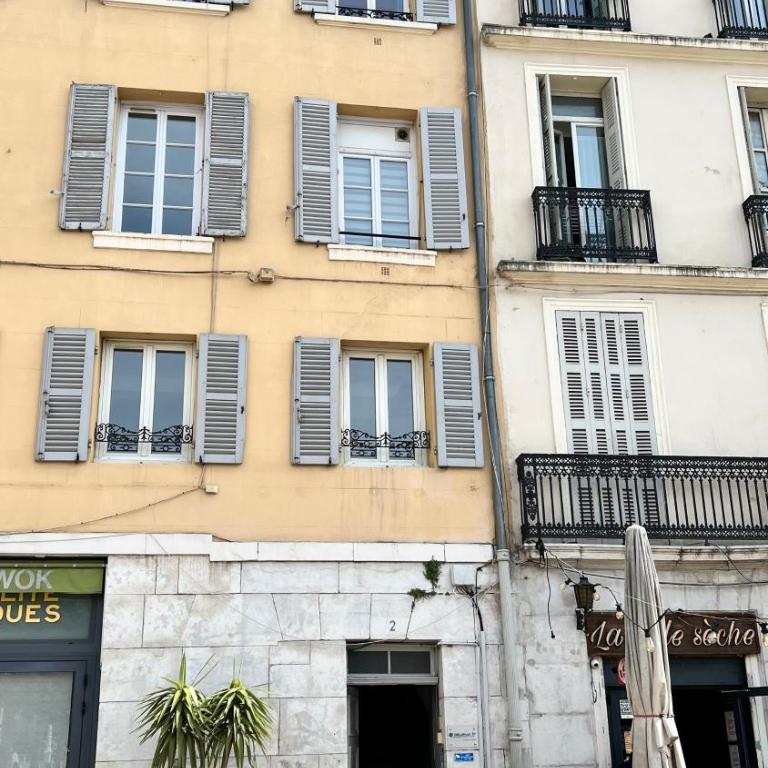 Grand appartement 3 chambres - Centre Toulon - Apartment mit 3 Schlafzimmern - 33