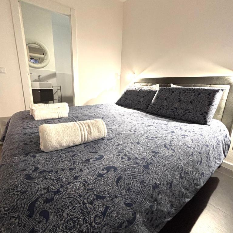FabFour - Piazza Fontana - Appartamento con 2 Camere da Letto - 16