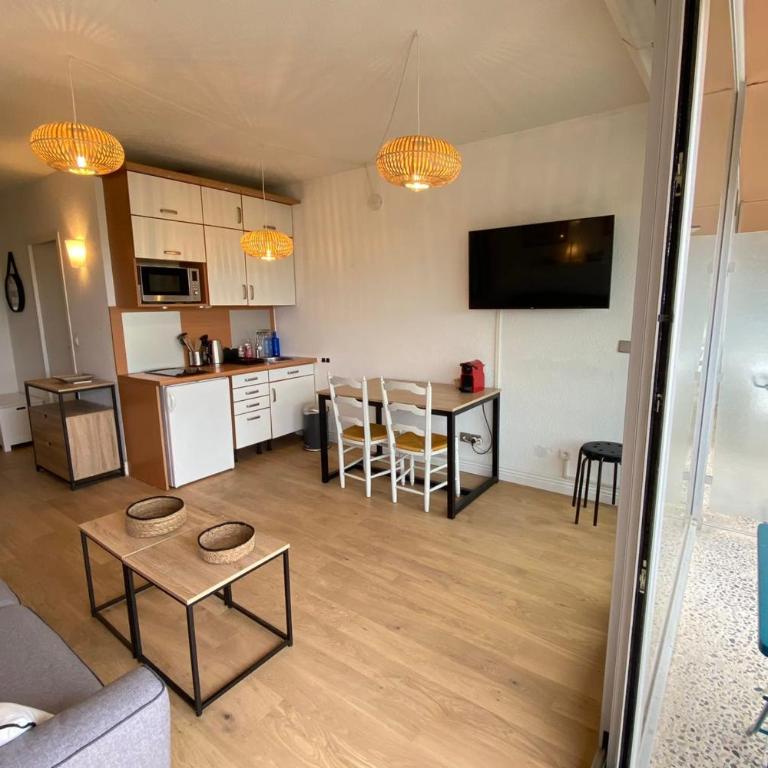 Beau studio 4 personnes - piscine et mer - Studio - 3
