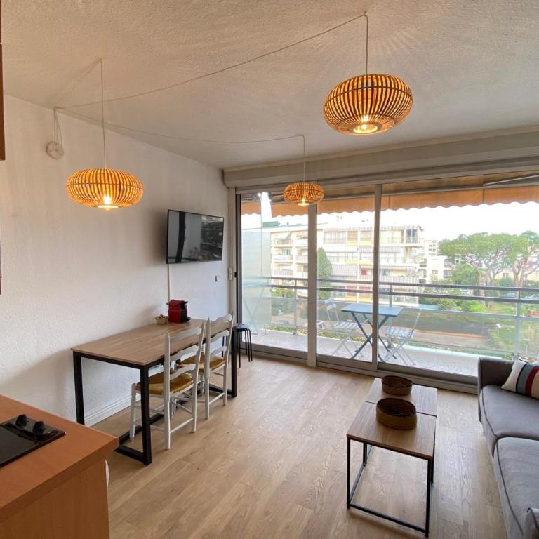Beau studio 4 personnes - piscine et mer - Studio - 6