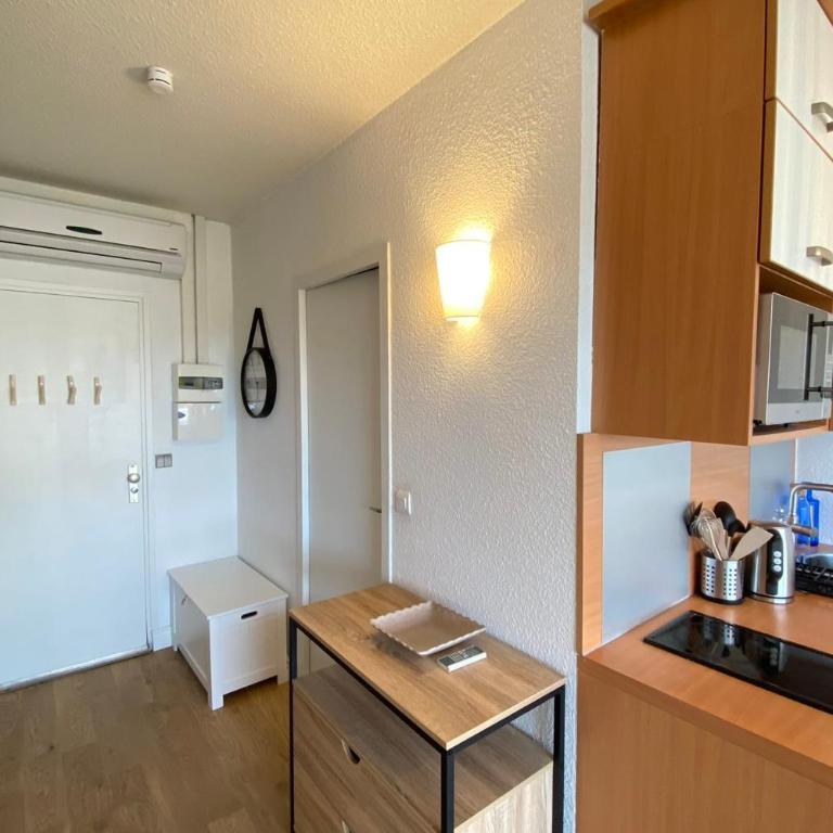 Beau studio 4 personnes - piscine et mer - Studio - 12