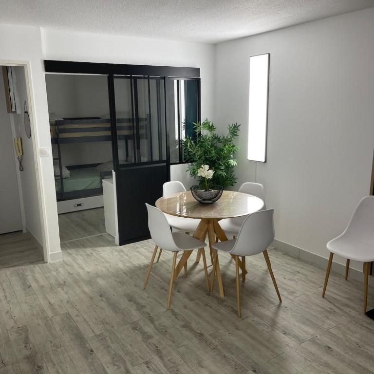 Fréjus plage appartement La Miougrano - Apartment - 3
