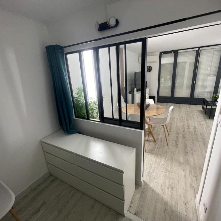 Fréjus plage appartement La Miougrano - Apartment - 30