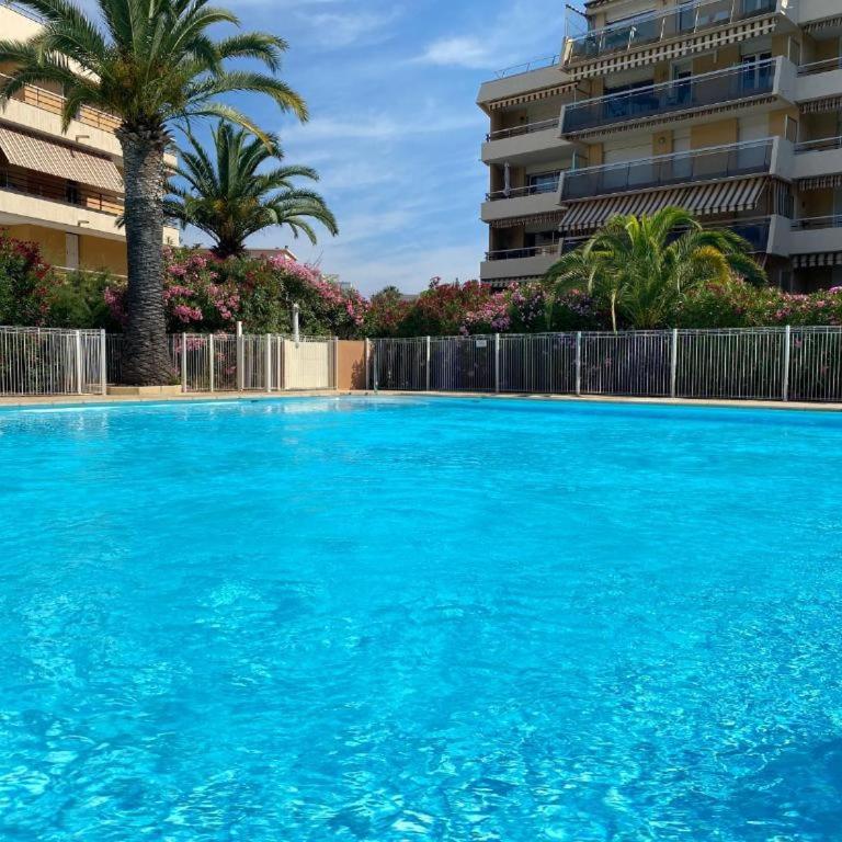 Fréjus plage appartement La Miougrano - Apartment - 35