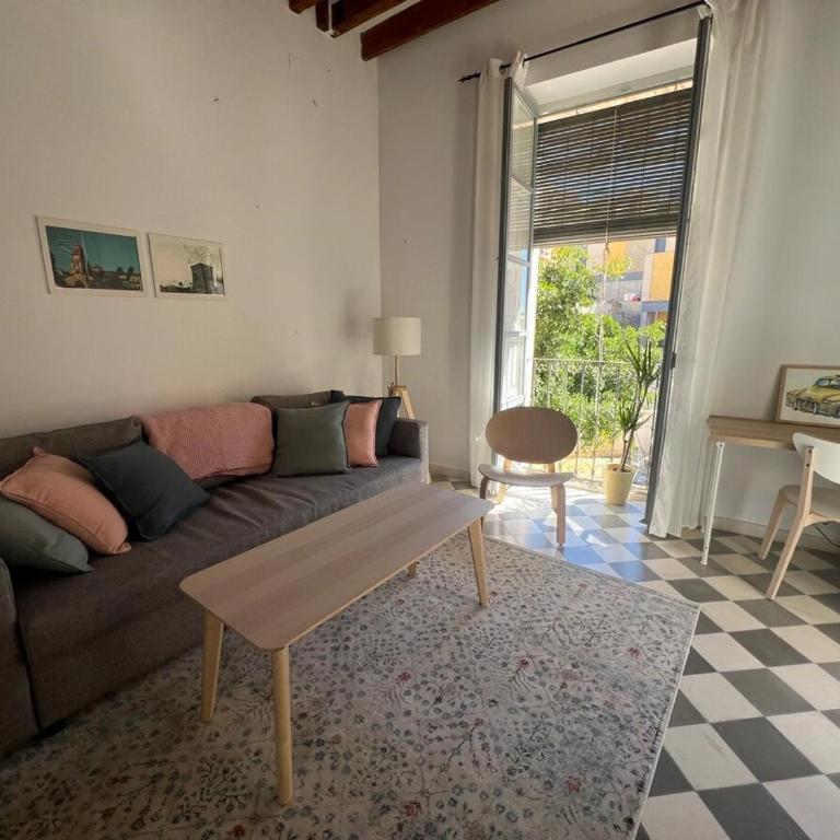 Stunning apartment in old town, centre & beach - One-Bedroom Apartment - 29