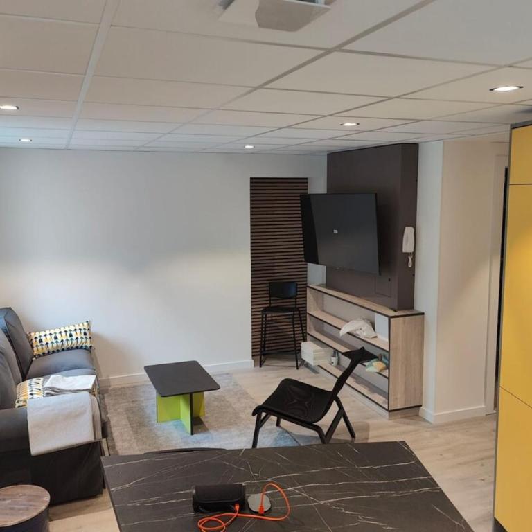 Appartement Moderne au Cœur de Chambéry - Apartment - 2