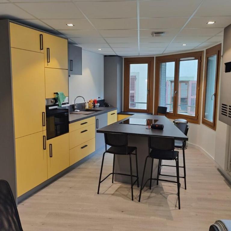 Appartement Moderne au Cœur de Chambéry - Apartment - 1