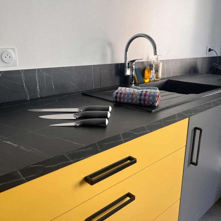 Appartement Moderne au Cœur de Chambéry - Apartment - 14