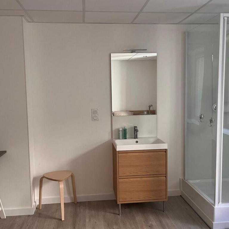 Appartement Moderne au Cœur de Chambéry - Apartment - 24