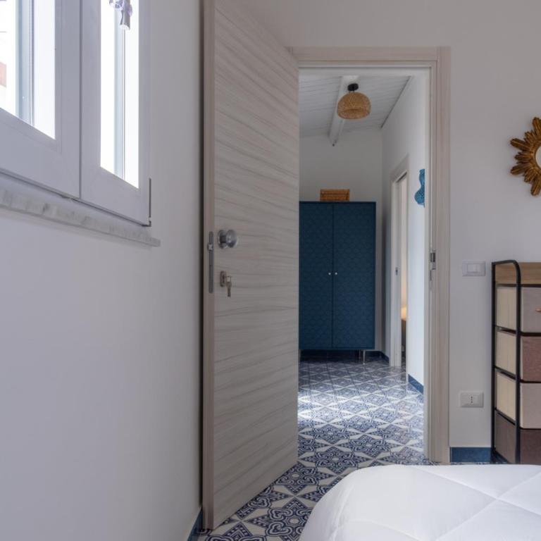 Zisa Top Romantic Terrace & Private outdoor Jacuzzi - Two-Bedroom Apartment - 23