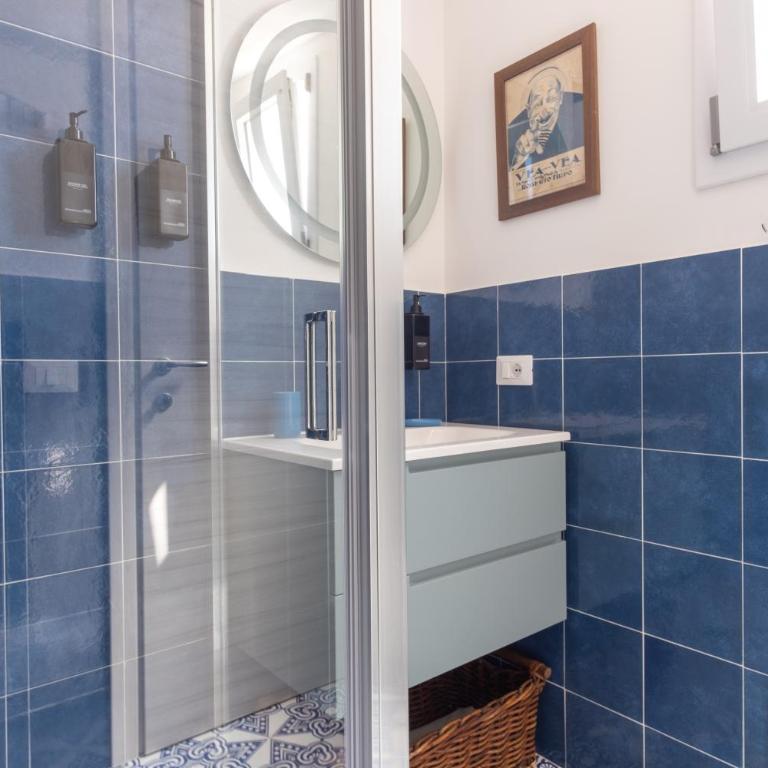 Zisa Top Romantic Terrace & Private outdoor Jacuzzi - Two-Bedroom Apartment - 28