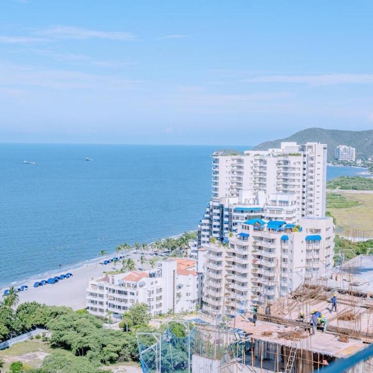 16th floor beach apartment with hotel amenities - Apartamento de 2 dormitorios - 49