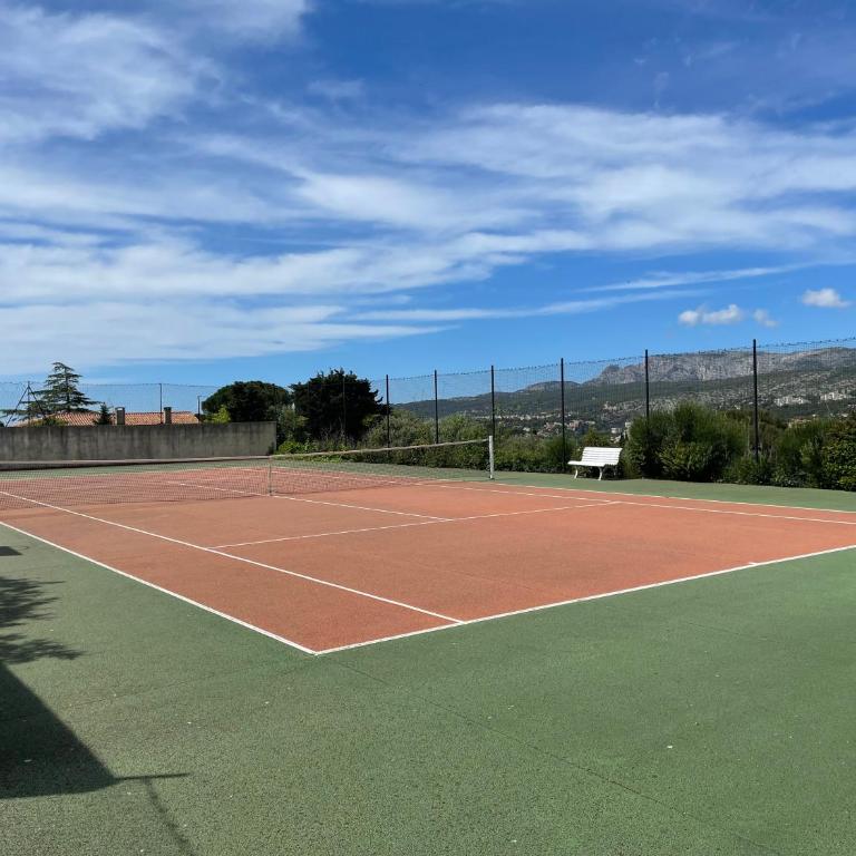Villa la Grande Bastide piscine et tennis collectif - Villa - 37