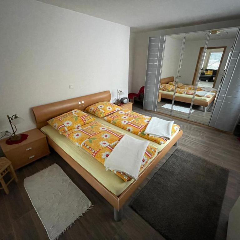 Ferienwohnung Schoahs - Apartment mit 3 Schlafzimmern und Bergblick - 9