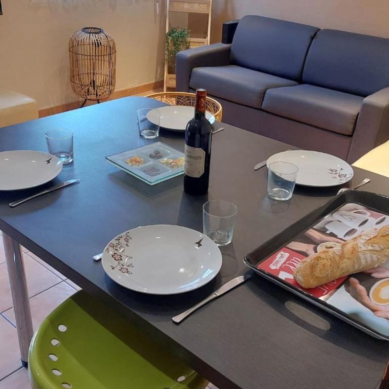 Charmant T2 à 5min des plages - Appartement 2 Chambres - 2