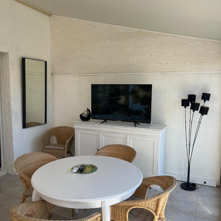 Maison rivage bleu 4 pers 2 sdb clim wifi - Two-Bedroom House - 12