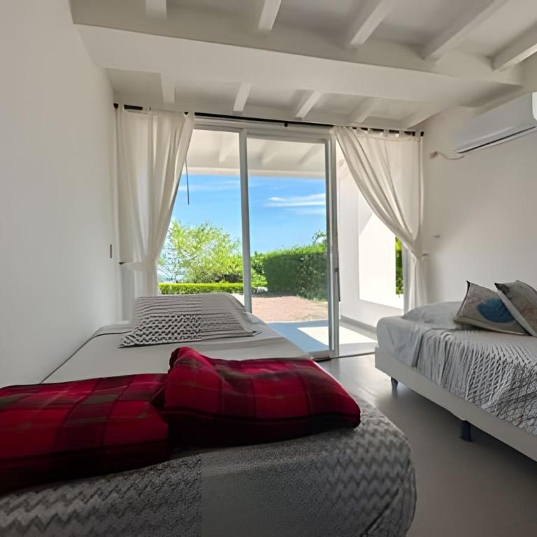 Hermosa casa con vista al mar en Jama Campay - Three-Bedroom House - 6