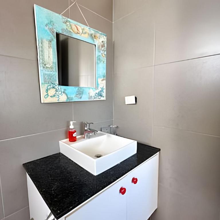 Hermosa casa con vista al mar en Jama Campay - Three-Bedroom House - 15