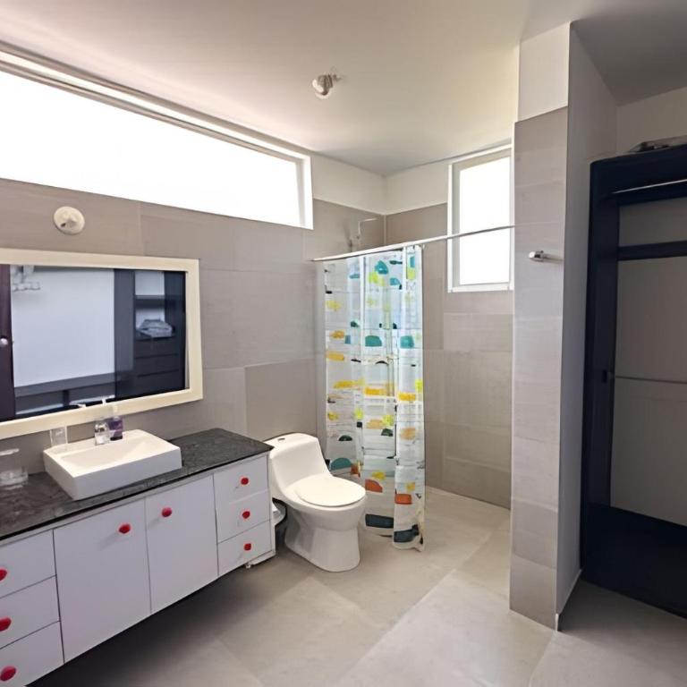 Hermosa casa con vista al mar en Jama Campay - Three-Bedroom House - 17