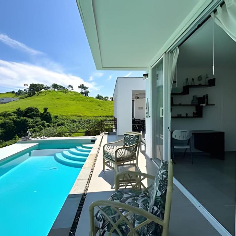 Hermosa casa con vista al mar en Jama Campay - Three-Bedroom House - 18