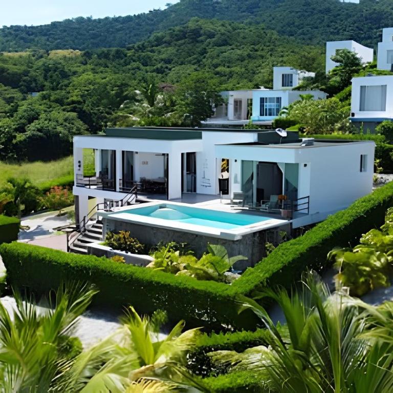 Hermosa casa con vista al mar en Jama Campay - Three-Bedroom House - 23