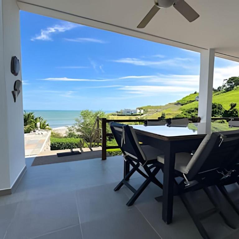 Hermosa casa con vista al mar en Jama Campay - Three-Bedroom House - 26