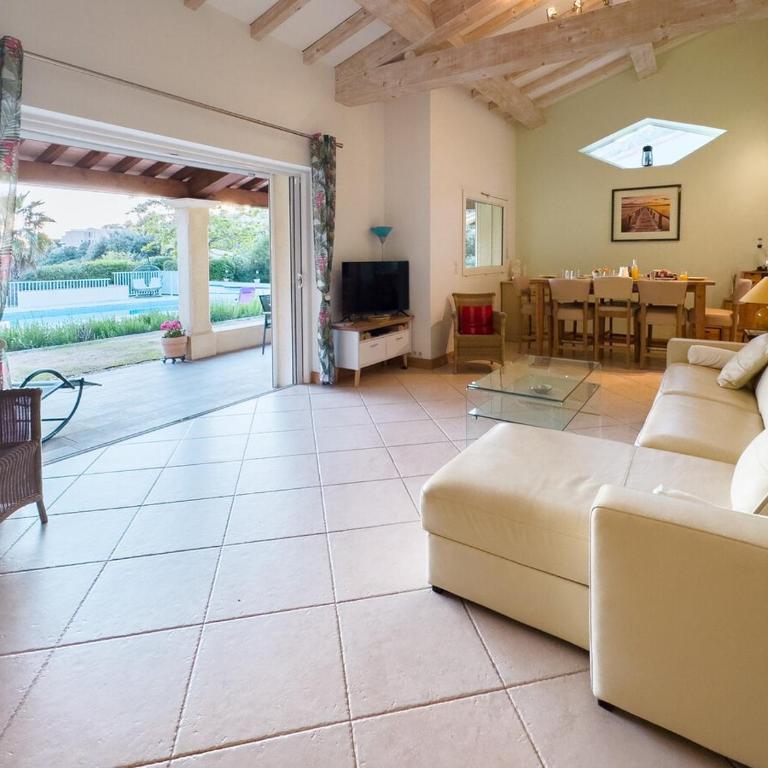 Exclusive Authentic Riviera Villa - Private Pool, Pétanque Court, Panoramic Mediterranean Sea & Estérel Mountain Views - Villa mit privatem Pool - 3