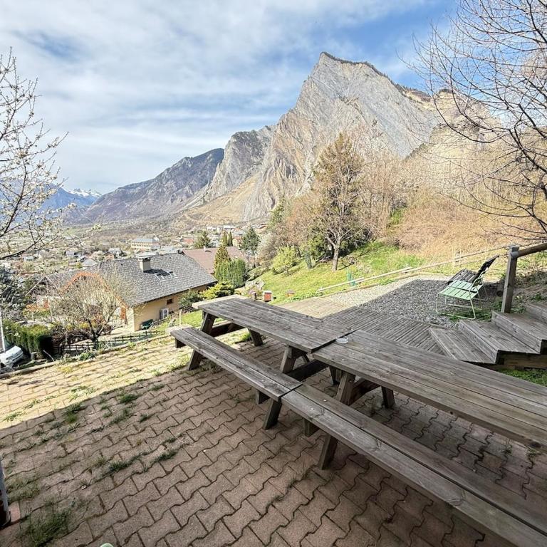 Duplex 15 Pers-Proche Grands Cols-Garage - Appartement - 2