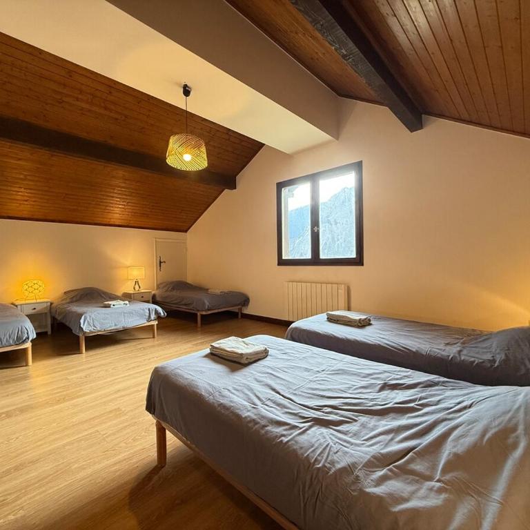 Duplex 15 Pers-Proche Grands Cols-Garage - Appartement - 30