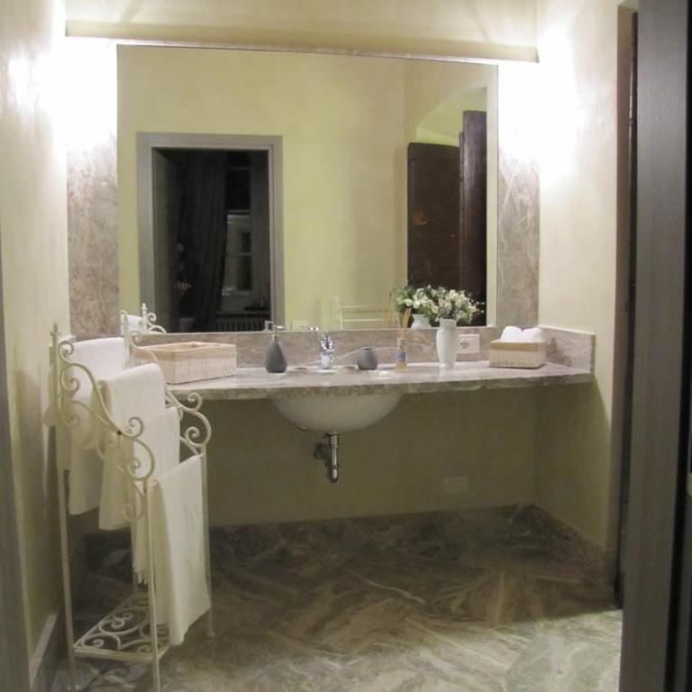 B&B Dimora Delle Donnole Bergamo Alta - Suite Deluxe - 9