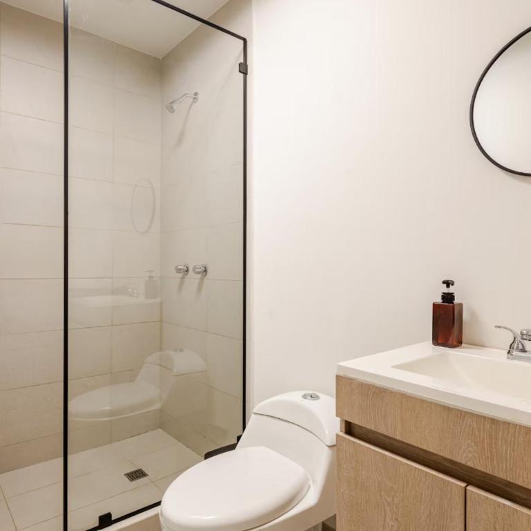 Stylish Private Room City Views & Prime Location - One-Bedroom Apartment - 40