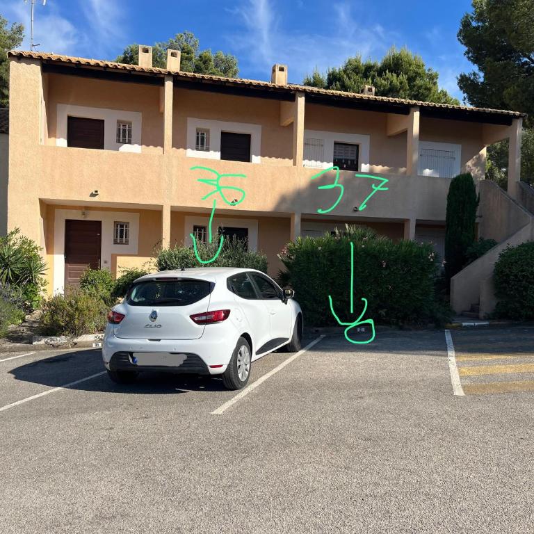 Plage à 5 min - A Bandol - Wi-Fi pro - Parking x2 - One-Bedroom Apartment - 16