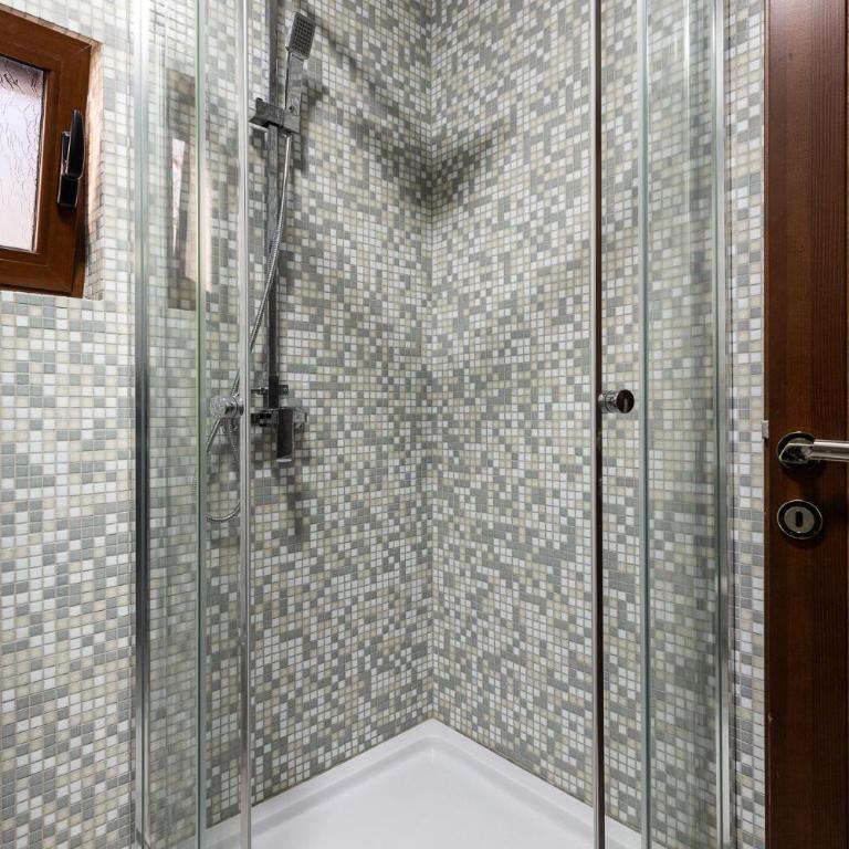 Sunny Peach Villa - Two-Bedroom Apartment - 20