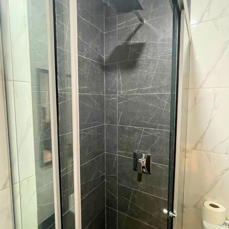 MONOAMBIENTES RESIDENCIALES en TARIJA - Apartamento Estudio - 1 cama doble - 13