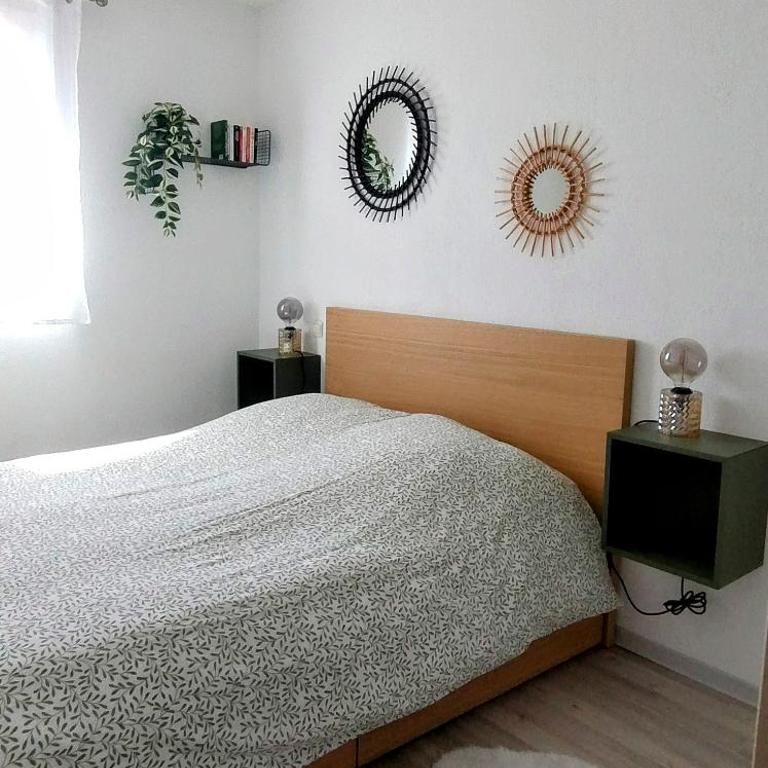Maison cosy au bord du canal, piscine et parking - Ferienhaus - 6