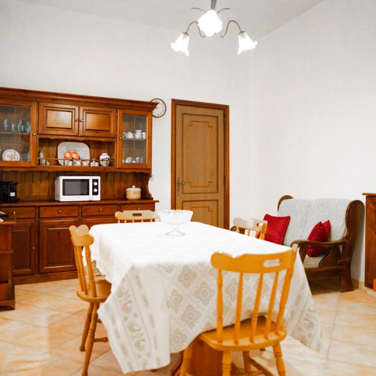 Casa L'Iris - Two-Bedroom Apartment - 8