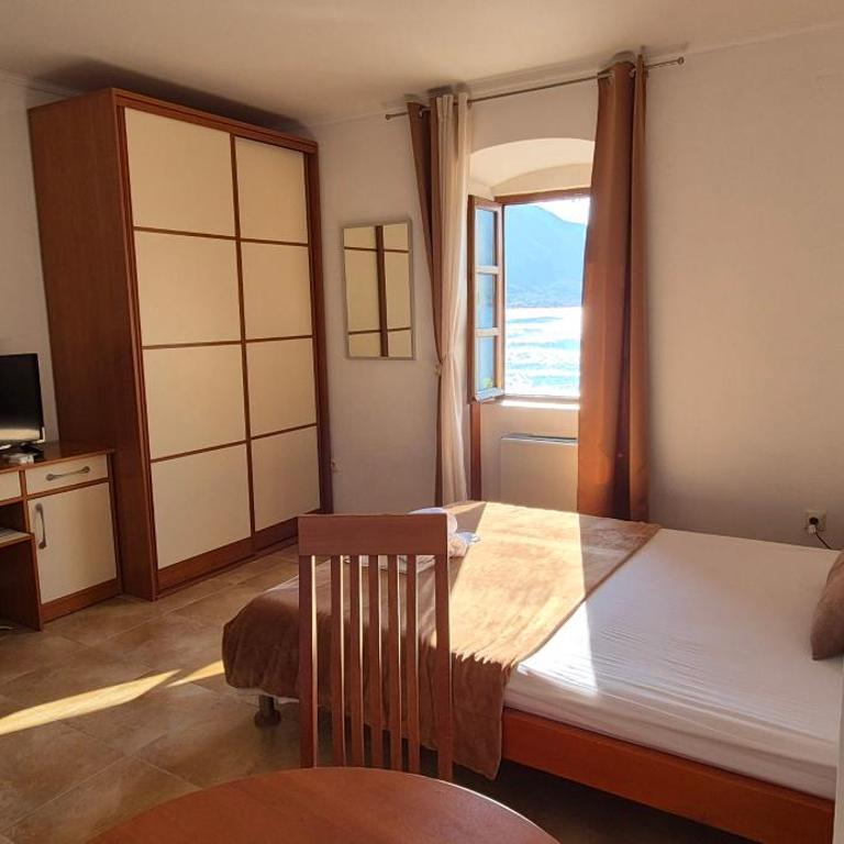 Gospar Apartments - Studio Apartment with Sea View - 11