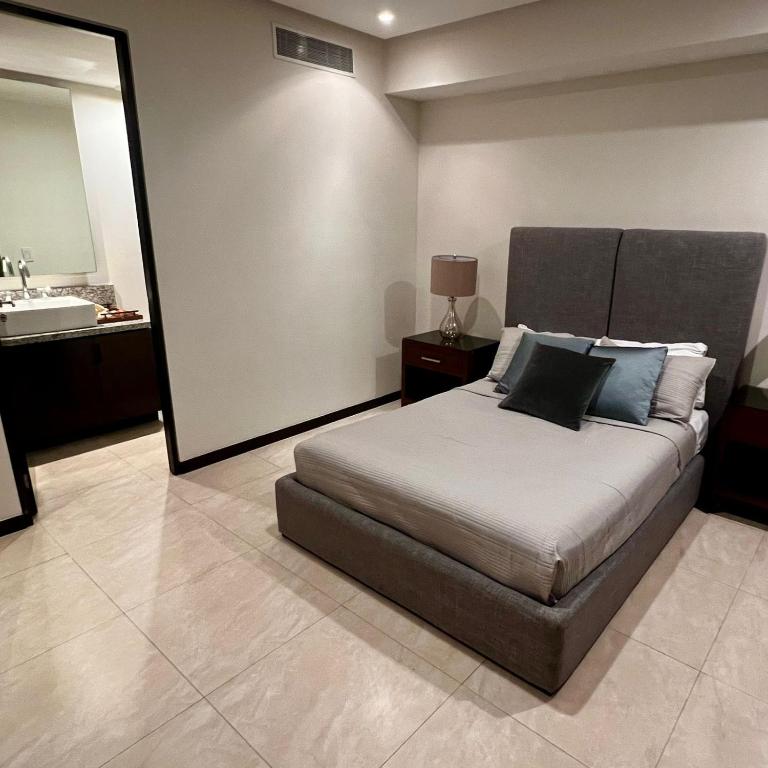 Peninsula Mzt Departamentos Vacacionales 3 Habs. - Three-Bedroom Apartment - 25