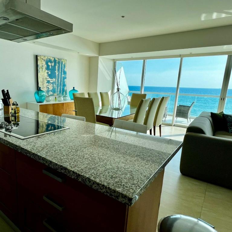 Peninsula Mzt Departamentos Vacacionales 3 Habs. - Three-Bedroom Apartment - 12
