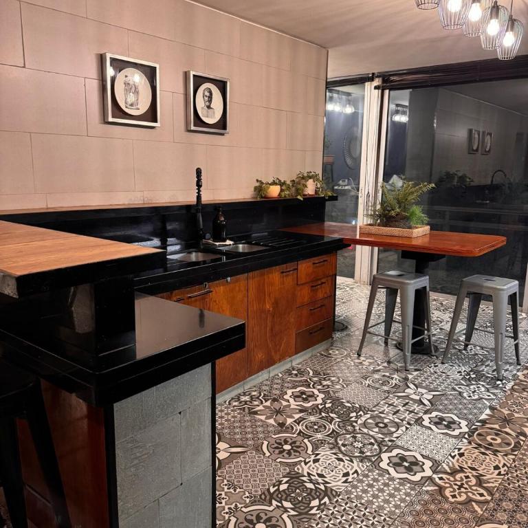 super spacious-best location - Apartamento de 2 dormitorios - 20