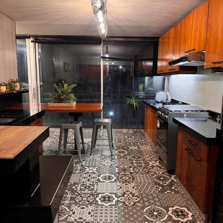 super spacious-best location - Apartamento de 2 dormitorios - 25